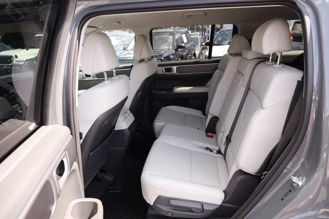 Used 2026 Hyundai Santa Fe SEL AWD/4WD image 11