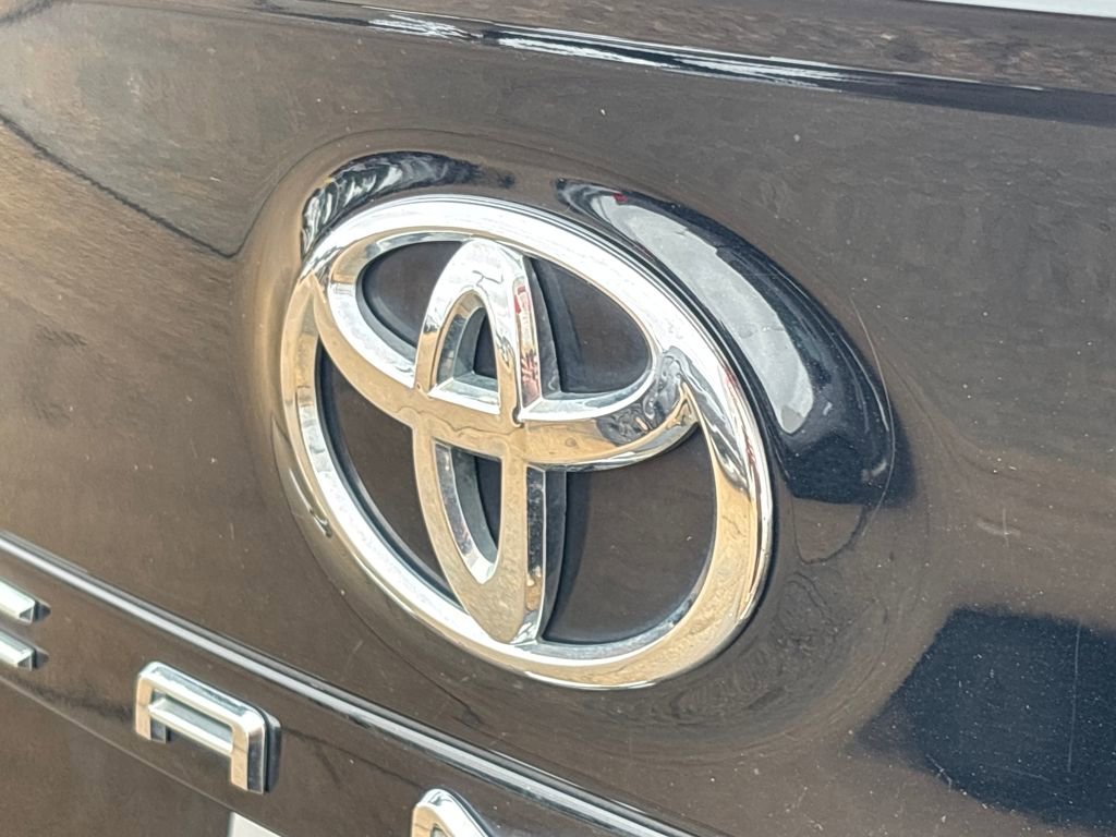 Used 2020 Toyota Camry SE image 29