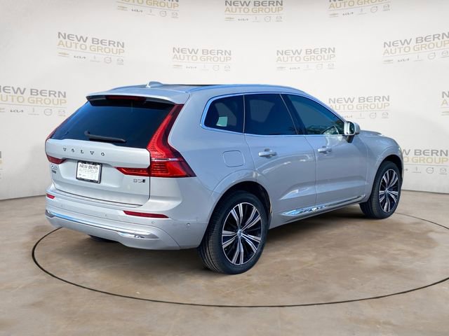 Certified 2023 Volvo XC60 B5 Plus w/ Climate Package image 5