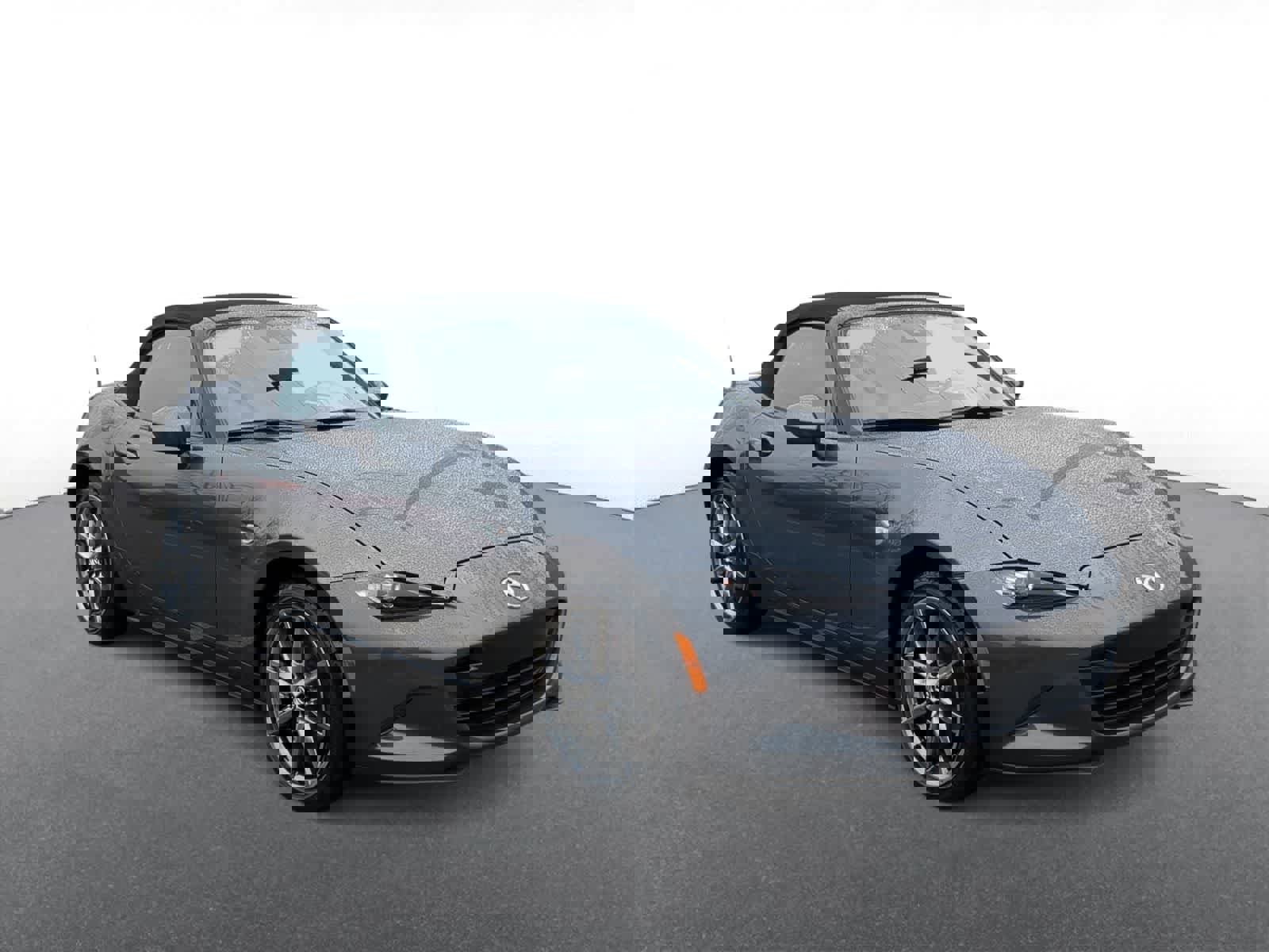 Used 2021 MAZDA MX-5 Miata Grand Touring image 2