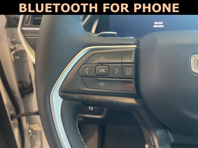 Used 2024 Jeep Grand Cherokee Limited image 16