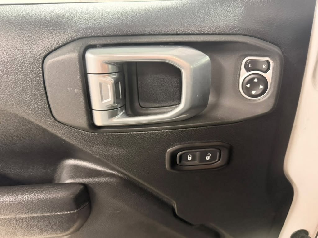 Used 2020 Jeep Wrangler Sport AWD/4WD image 20