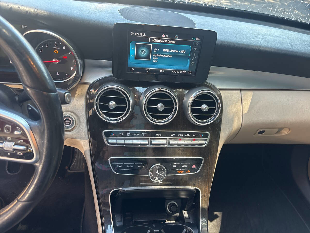 Used 2019 Mercedes-Benz C 300 4MATIC Sedan image 10