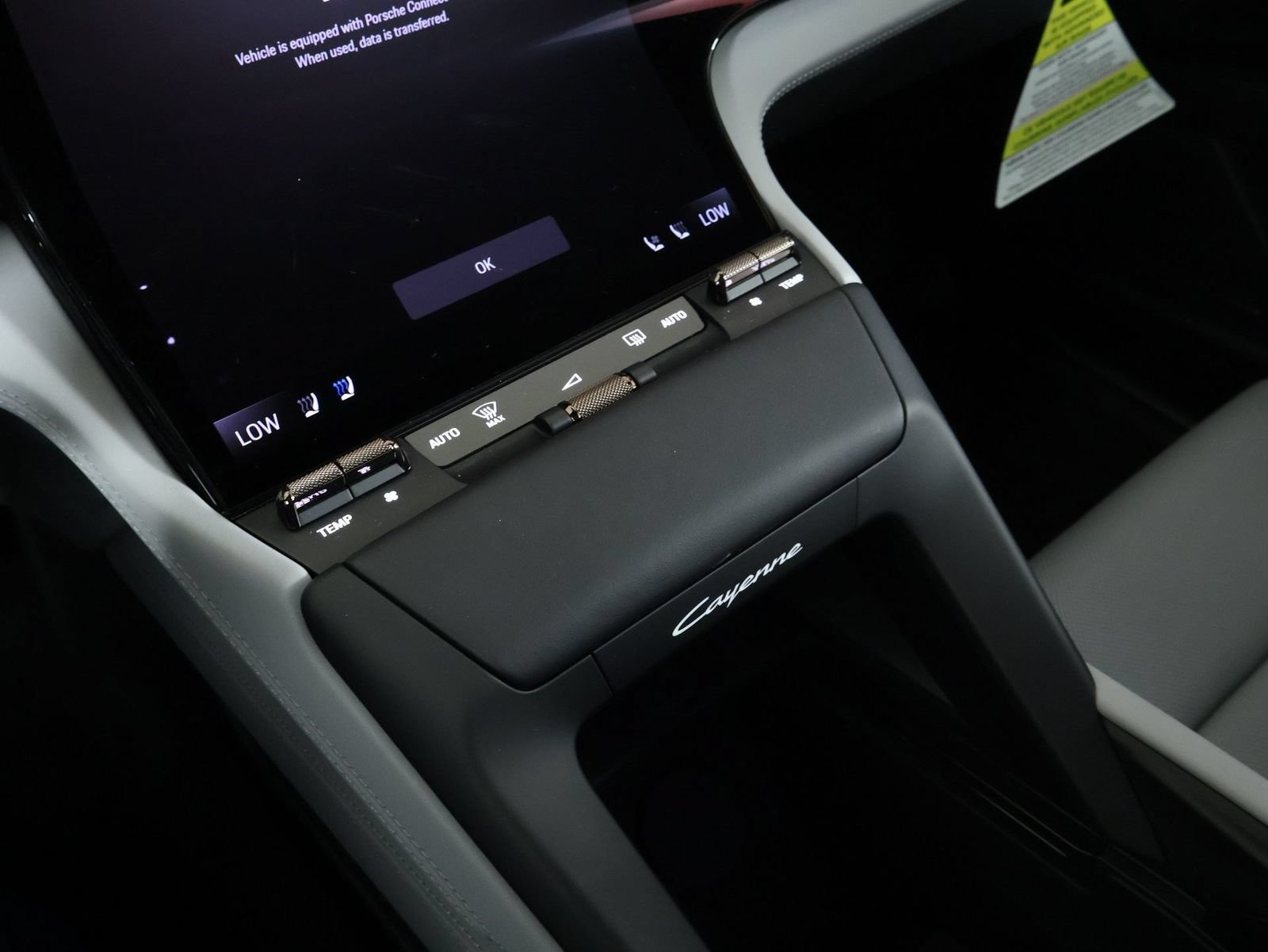 New 2026 Porsche Cayenne Electric AWD/4WD image 14