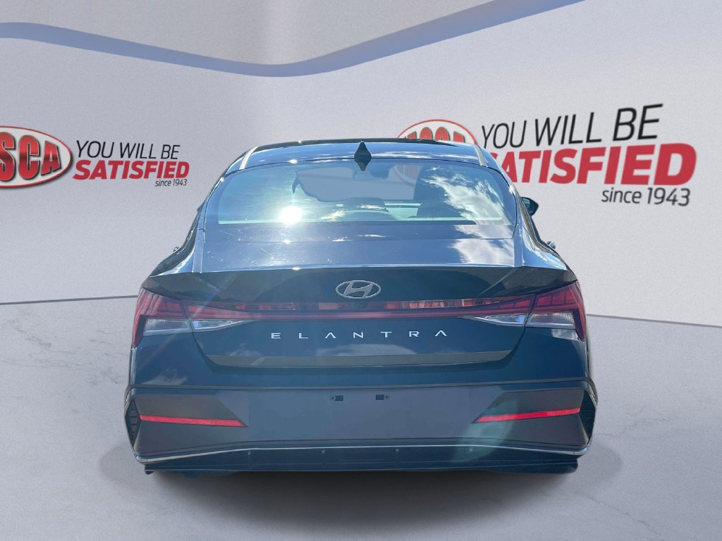 Certified 2024 Hyundai Elantra SEL w/ Convenience Package FWD image 7