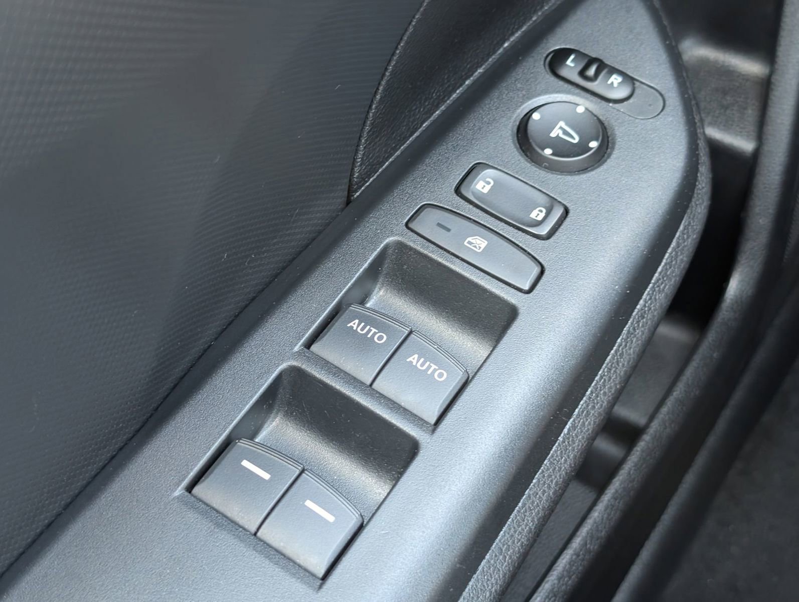 Used 2019 Honda Civic LX image 12