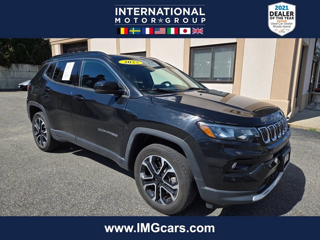 Used 2023 Jeep Compass Limited w/ Sun and Sound Group AWD/4WD image 1