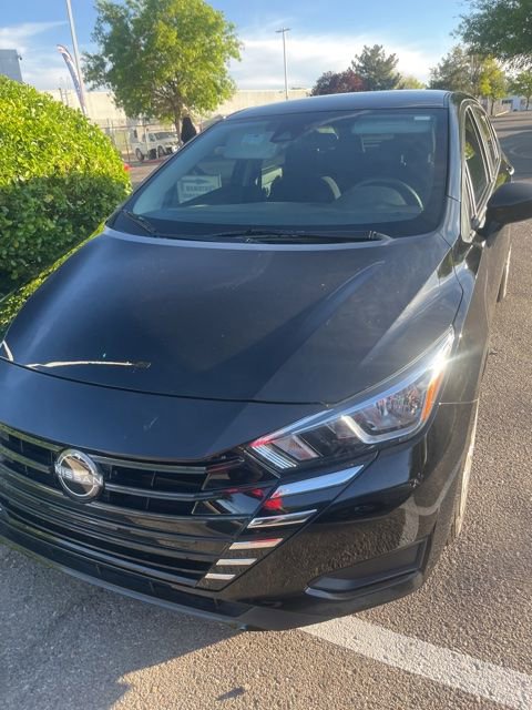 Certified 2024 Nissan Versa S w/ Trunk Package image 3