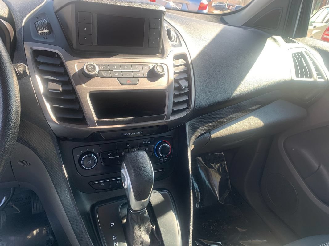 Used 2019 Ford Transit Connect XL FWD image 18