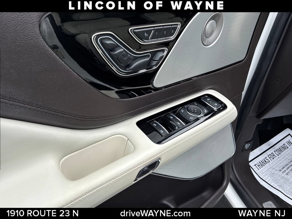 Certified 2021 Lincoln Aviator Black Label w/ Dynamic Handling Package AWD/4WD image 14