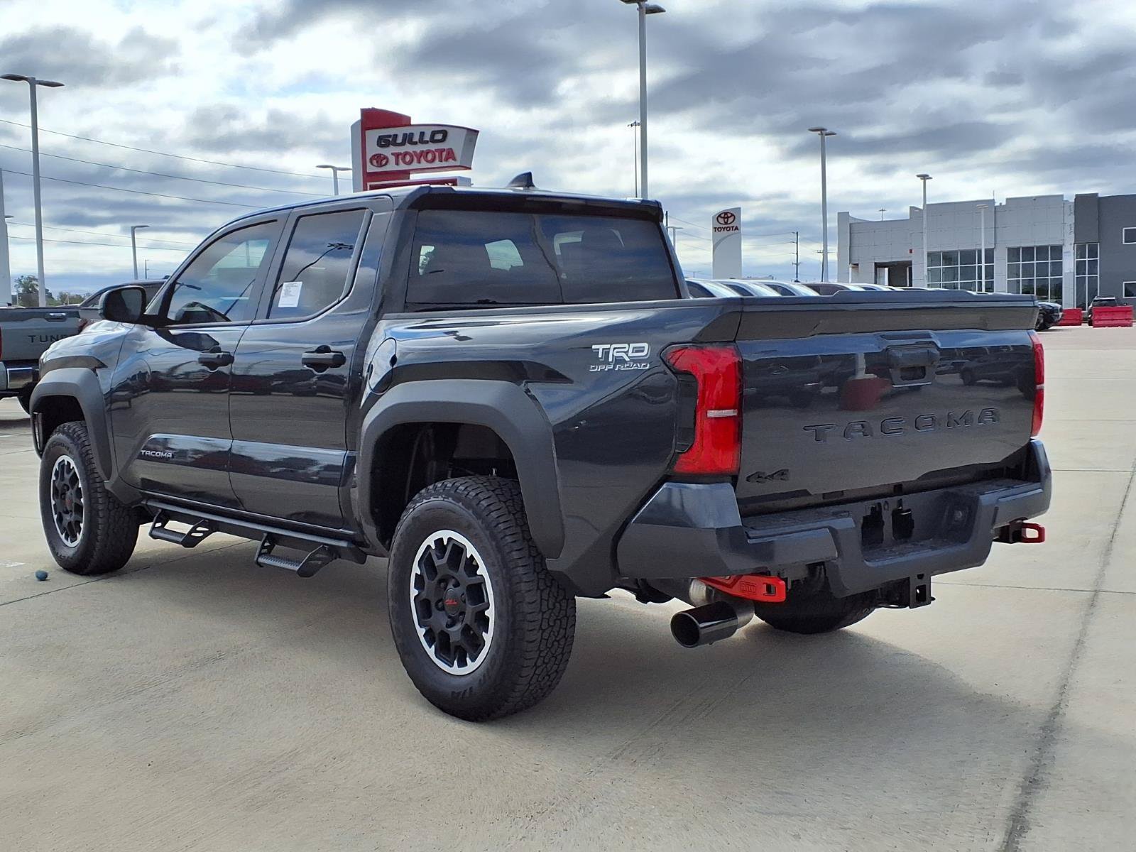 New 2026 Toyota Tacoma TRD Off-Road AWD/4WD image 2
