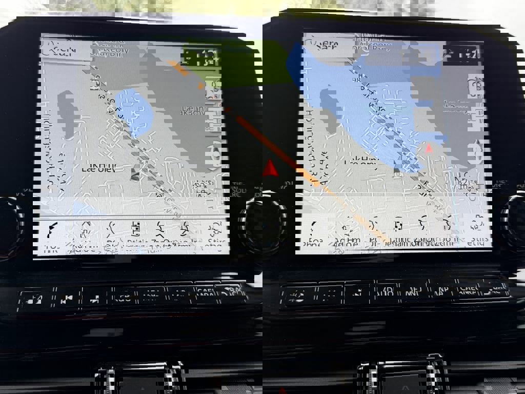 Used 2024 Nissan Pathfinder Platinum w/ Cargo Package image 25