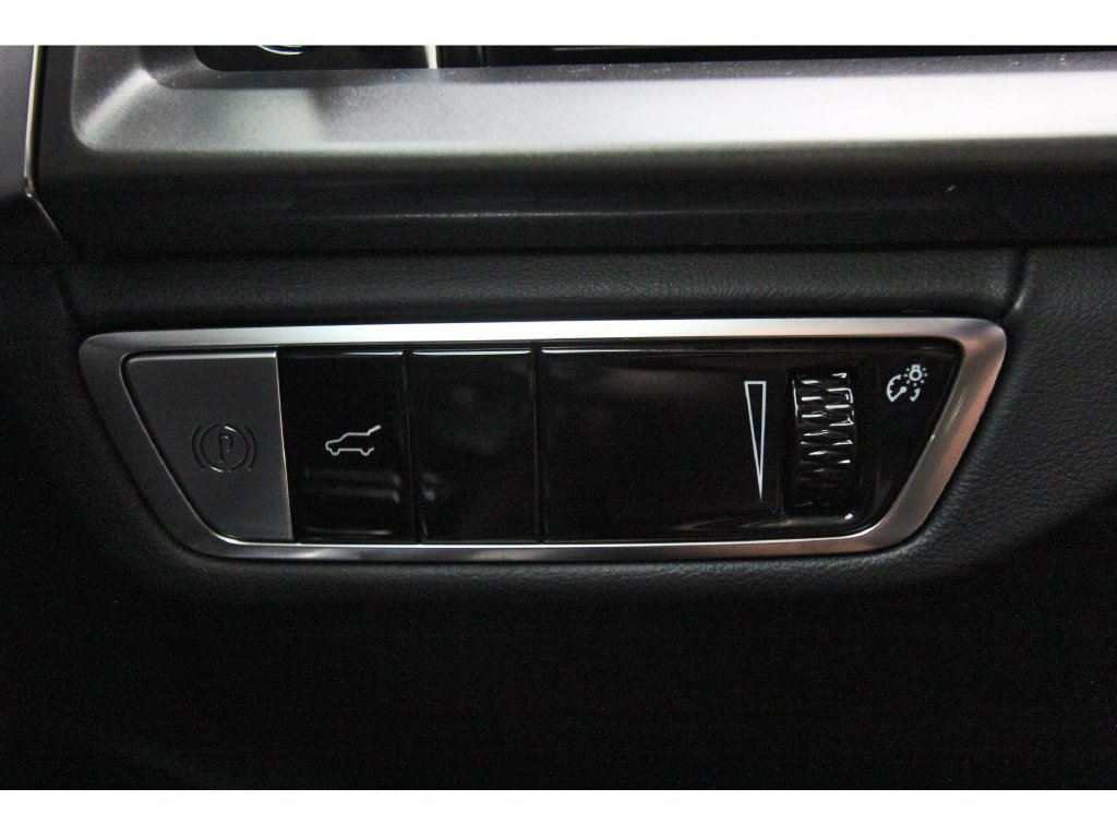 New 2027 Cadillac Vistiq Luxury AWD/4WD image 15