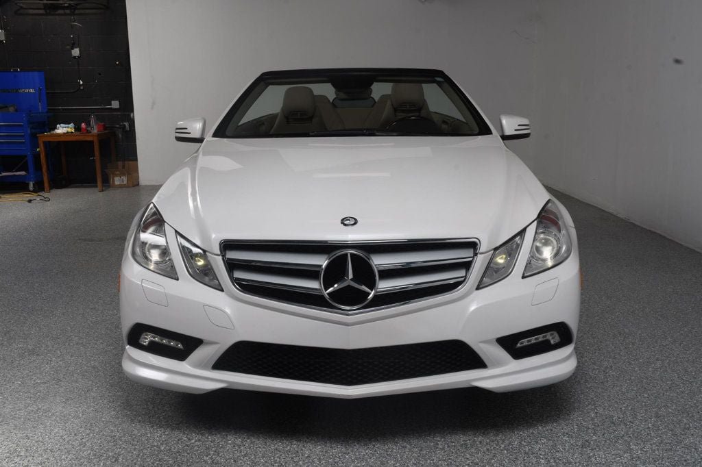 Used 2011 Mercedes-Benz E 550 Cabriolet image 24