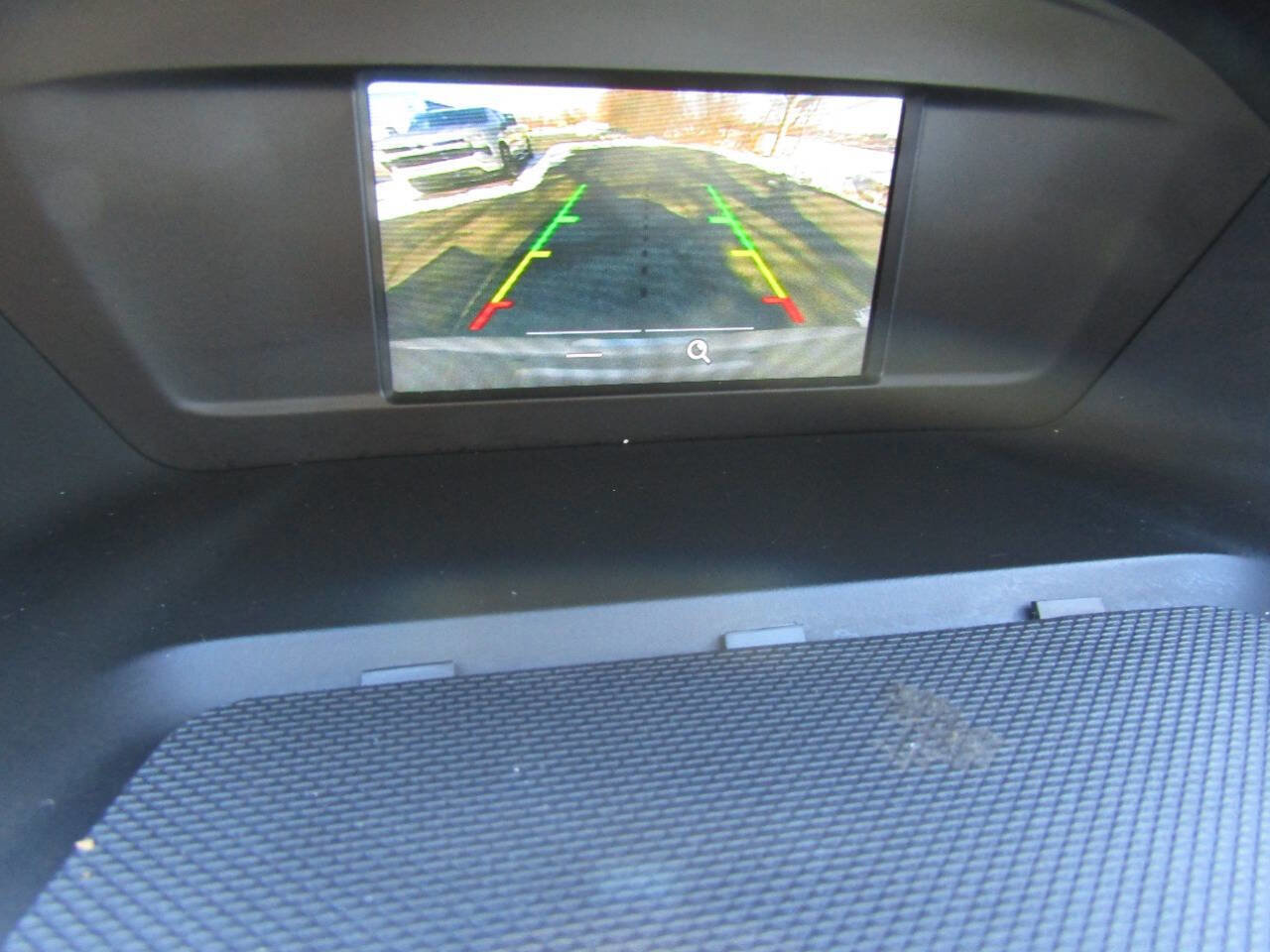 Used 2018 Ford Escape SE w/ Ford Safe & Smart Package AWD/4WD image 14