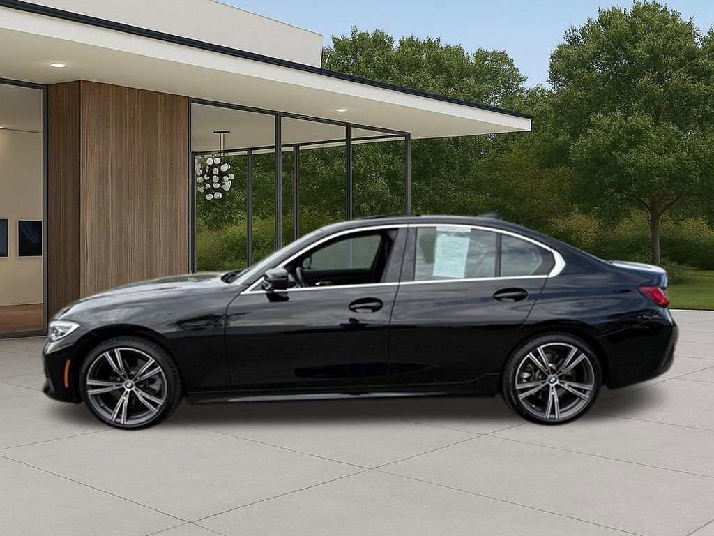 Used 2021 BMW 330i Sedan w/ Driving Assistance Package image 13