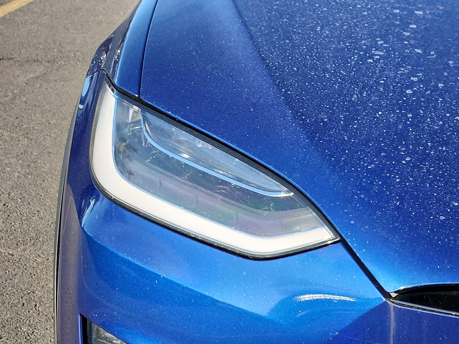 Used 2022 Tesla Model X image 9