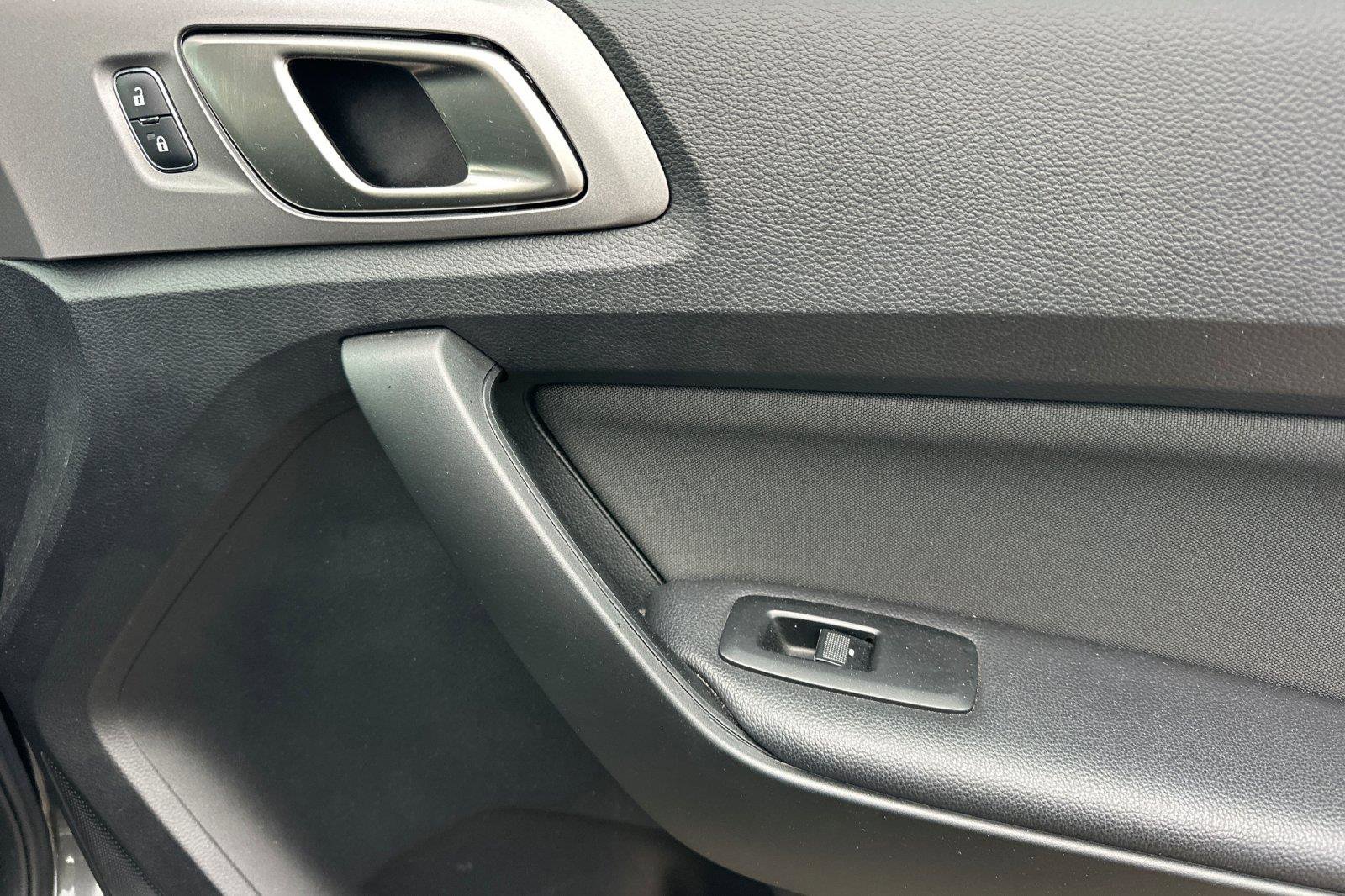 Used 2019 Ford Ranger XLT w/ Equipment Group 301A Mid image 17