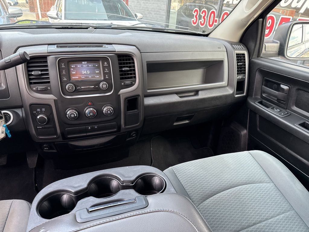 Used 2014 RAM 1500 Express w/ Black Ram 1500 Express Group image 9