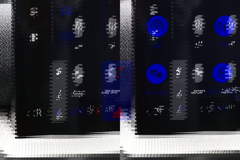 Used 2025 Ford Explorer ST-Line w/ ST-Line Street Pack image 24