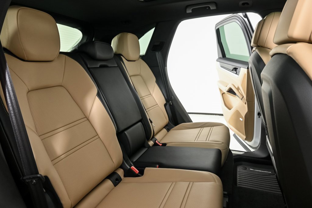 New 2026 Porsche Cayenne E-Hybrid image 23
