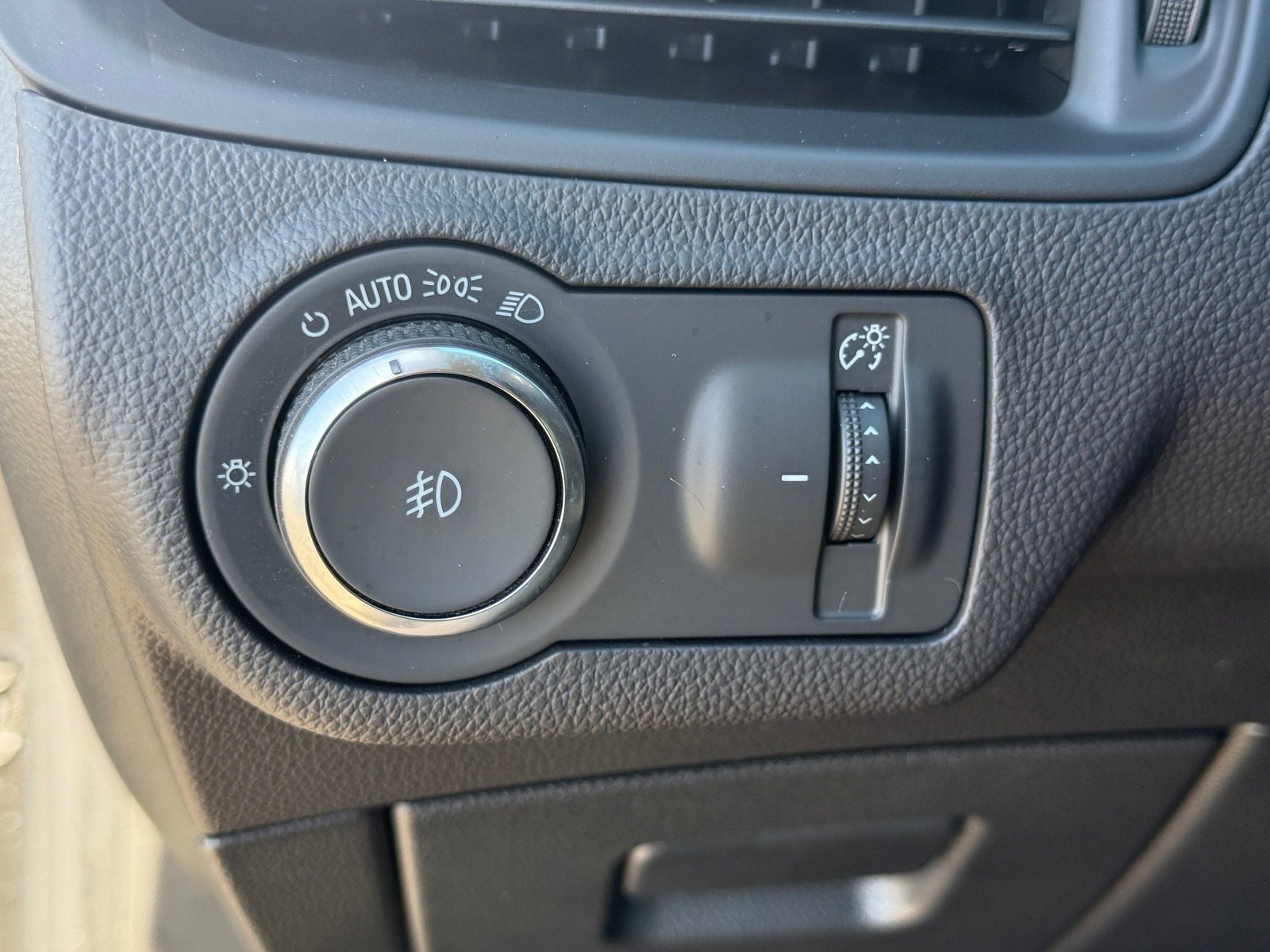 Used 2020 Buick Envision Preferred image 20