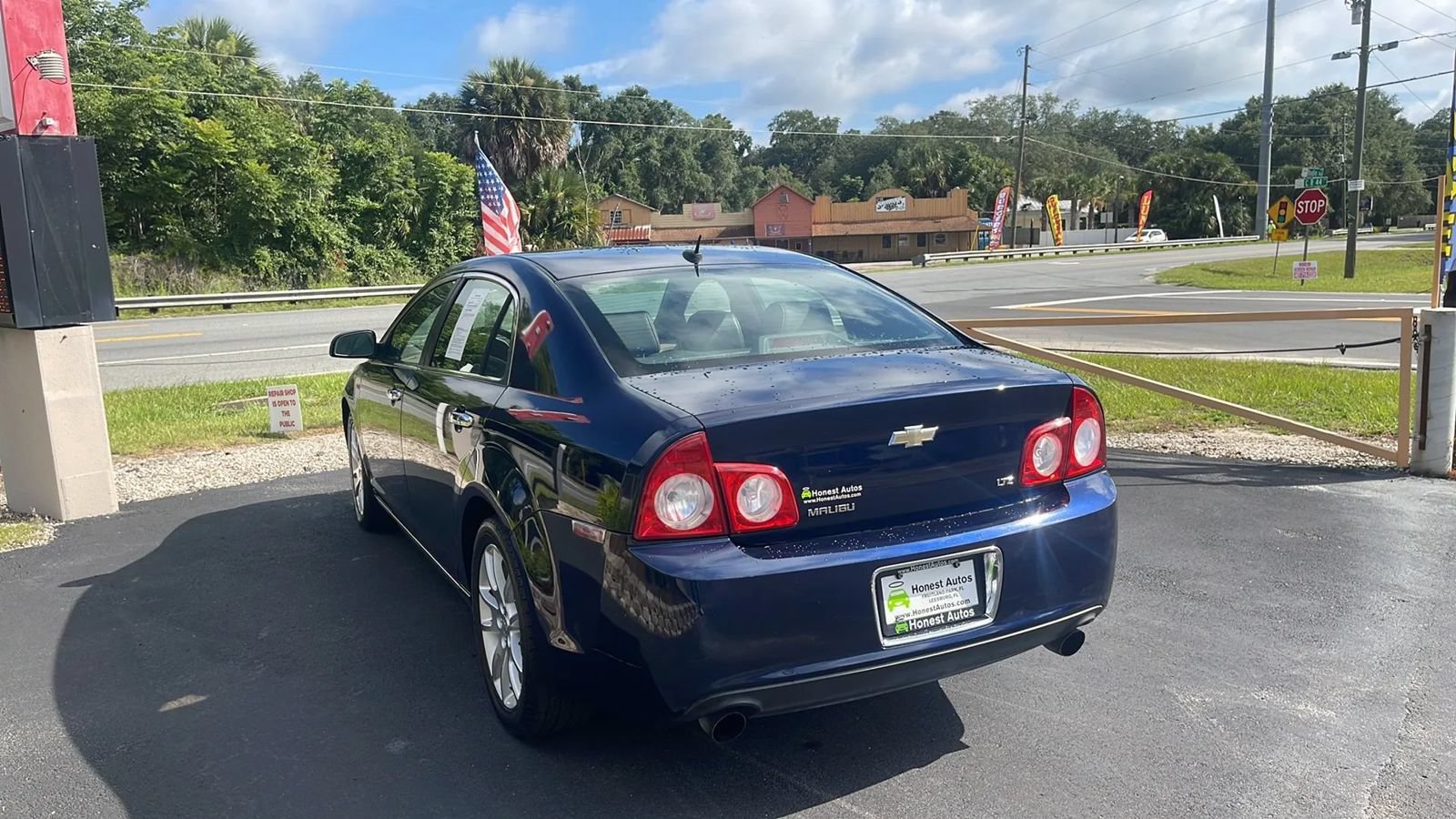 Used 2008 Chevrolet Malibu LTZ FWD image 4