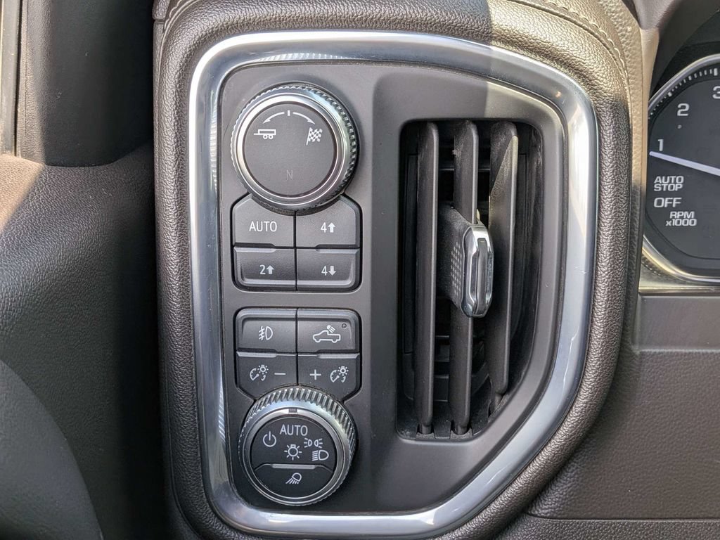 Used 2019 GMC Sierra 1500 SLT w/ SLT Premium Plus Package AWD/4WD image 28