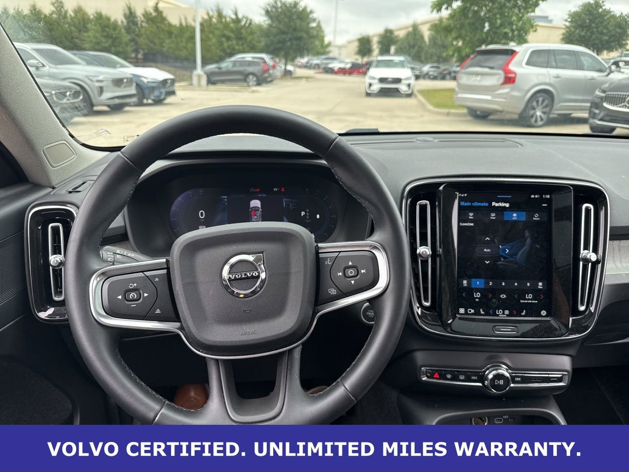 Certified 2025 Volvo XC40 B5 Plus AWD/4WD image 19