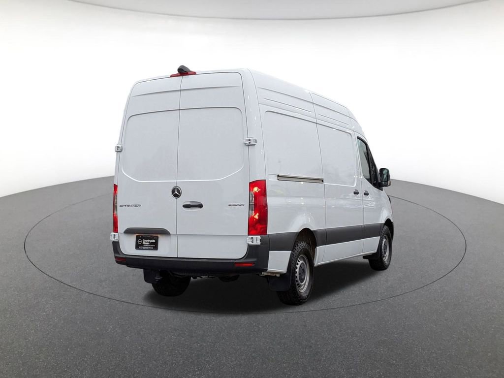 Used 2025 Mercedes-Benz Sprinter 2500 image 5