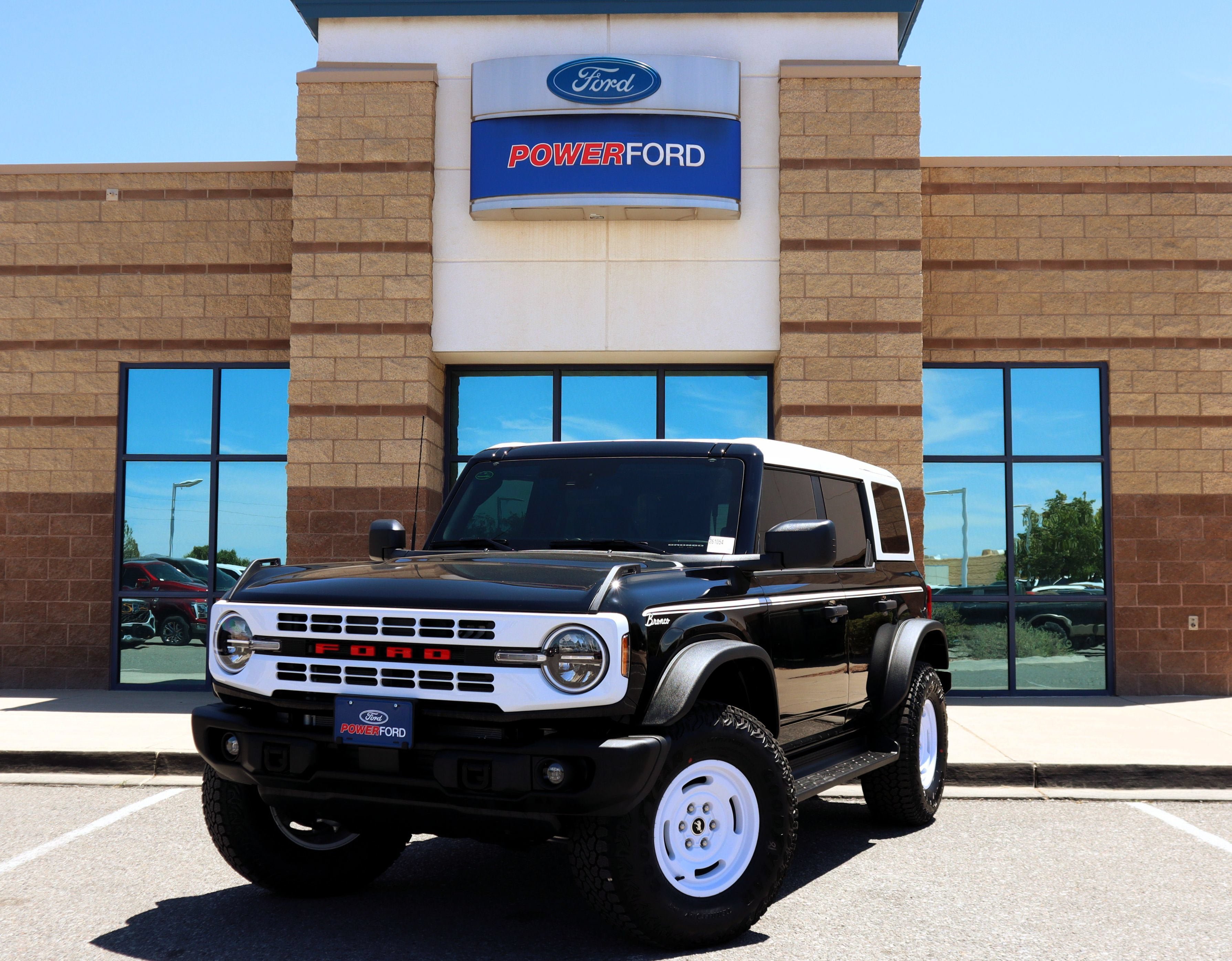 New 2026 Ford Bronco Heritage Edition AWD/4WD image 2