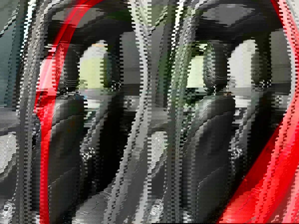 Used 2020 Mercedes-Benz GLC 63 AMG 4MATIC image 35