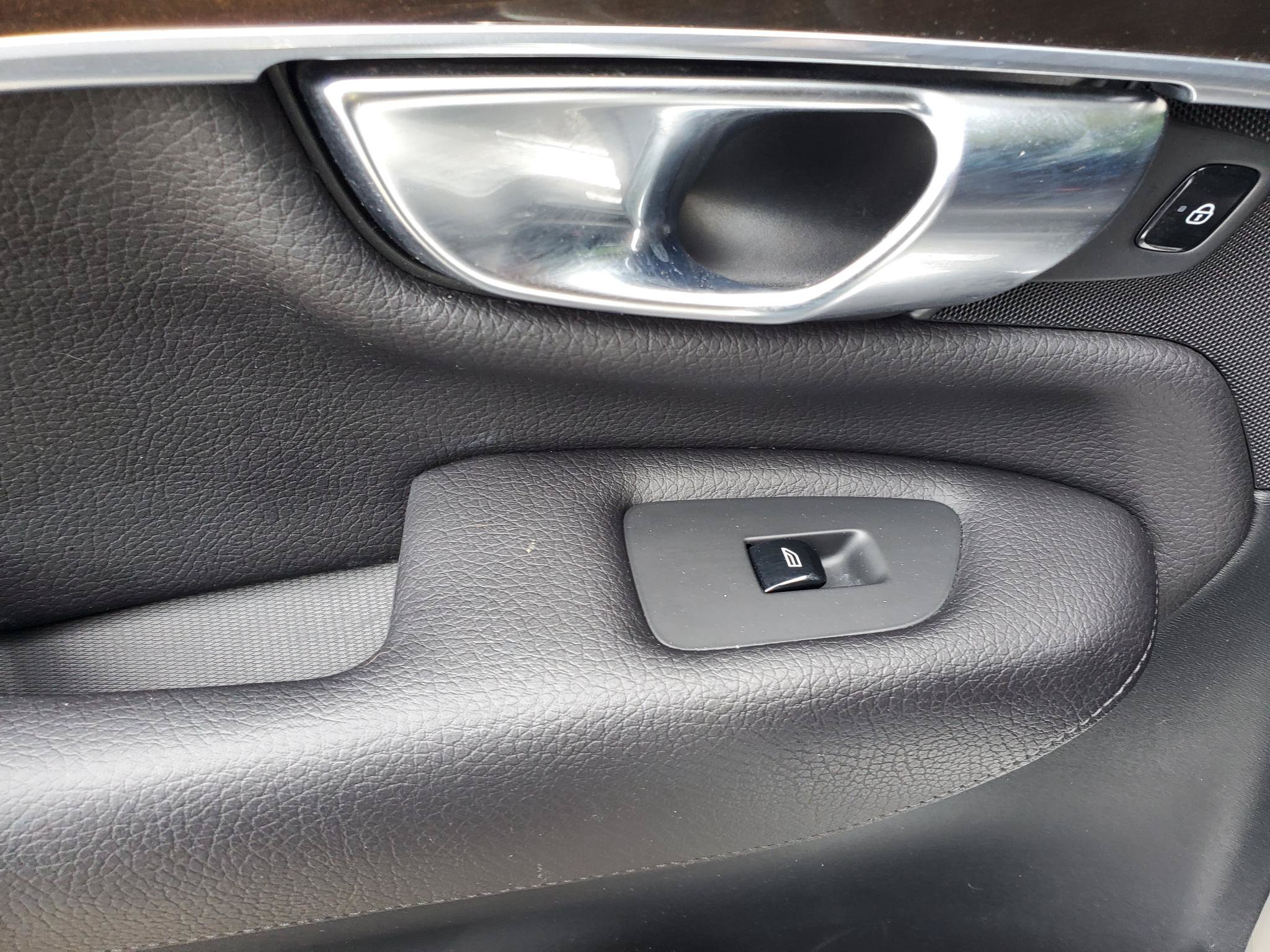 Used 2019 Volvo XC90 T5 Momentum w/ Advanced Package FWD image 48