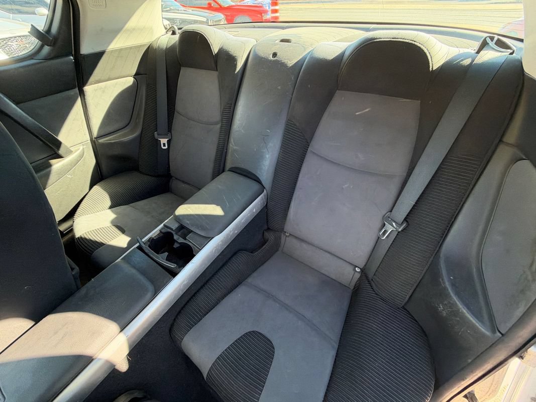 Used 2005 MAZDA RX-8 w/ MT Sport Pkg RWD image 10