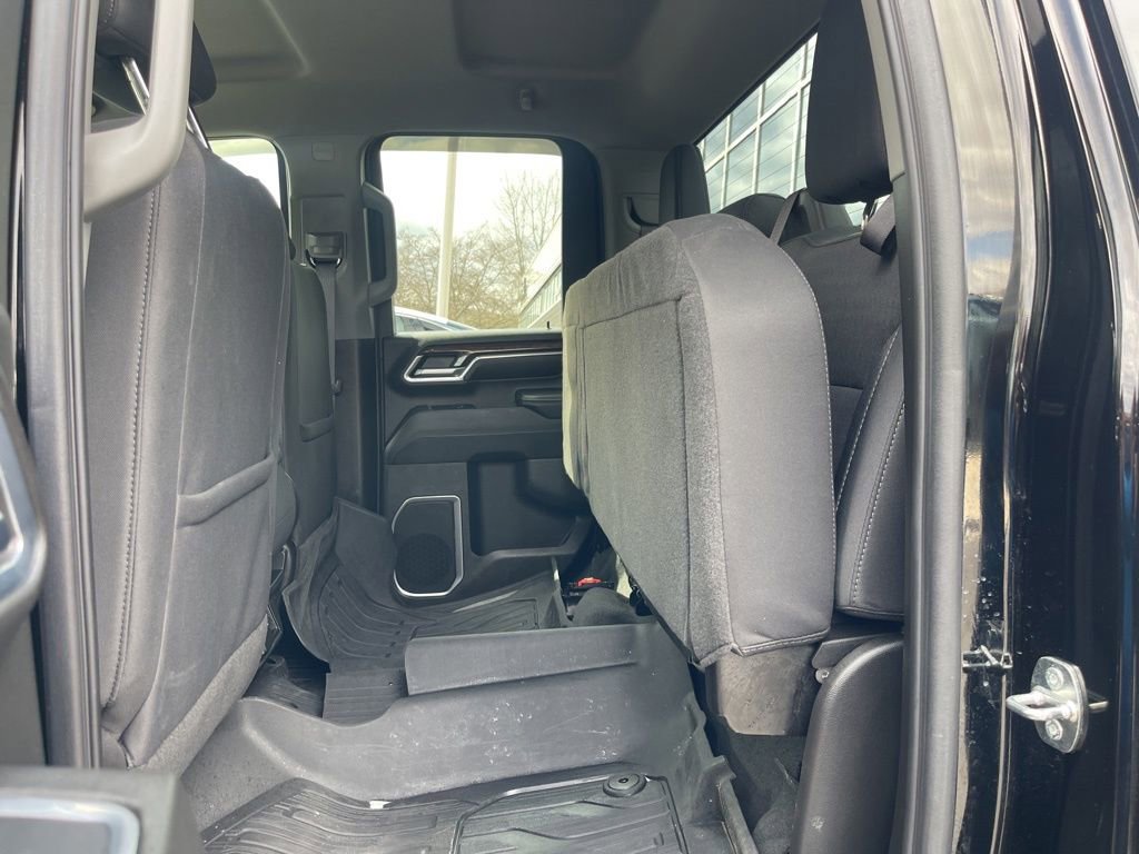 Used 2024 GMC Sierra 2500 SLE w/ SLE Value Package; image 17