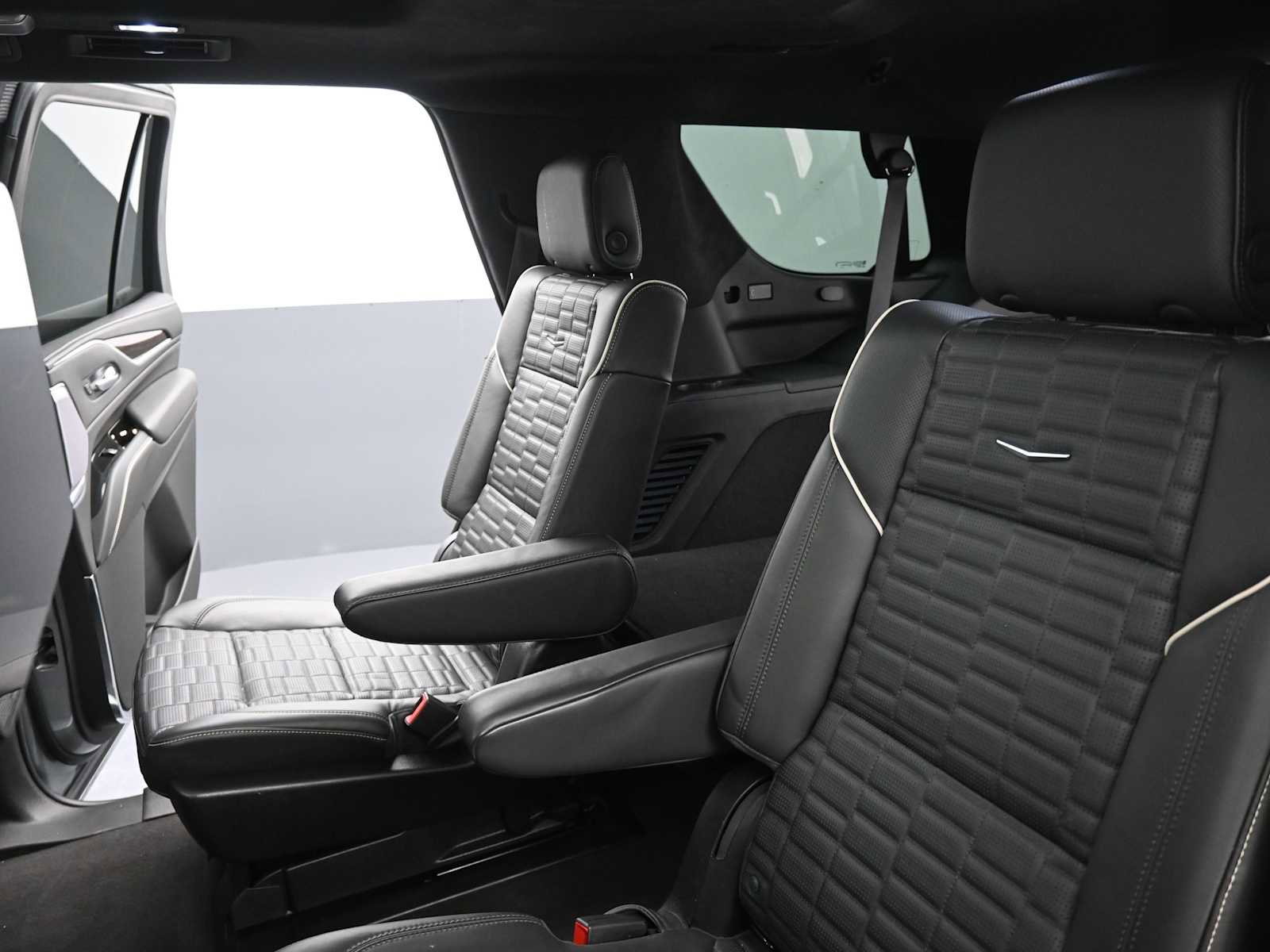 Used 2023 Cadillac Escalade Sport Platinum image 25