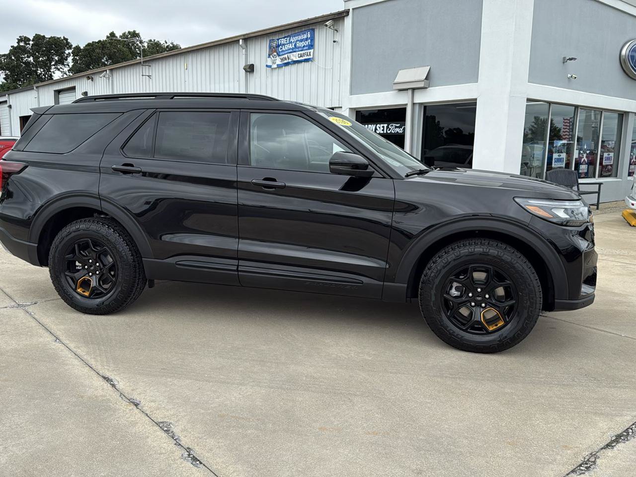New 2026 Ford Explorer Tremor w/ Tremor Convenience Package AWD/4WD image 5