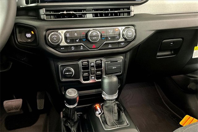 New 2026 Jeep Gladiator Sport image 7