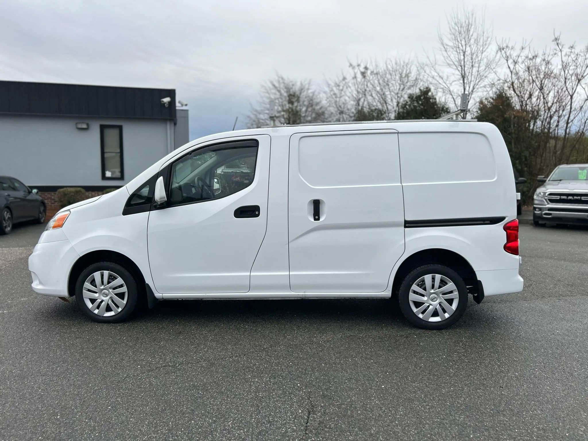 Used 2021 Nissan NV200 SV image 11