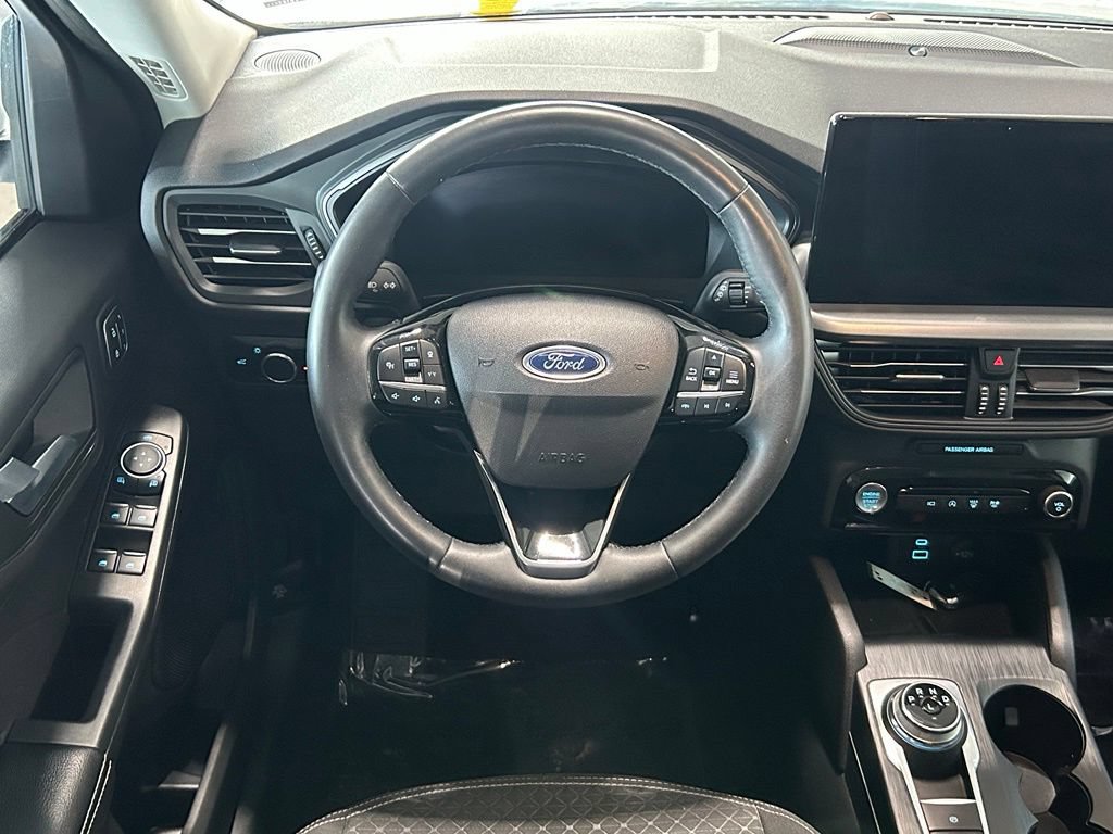 Used 2023 Ford Escape Active w/ Tech Pack #2 FWD image 9
