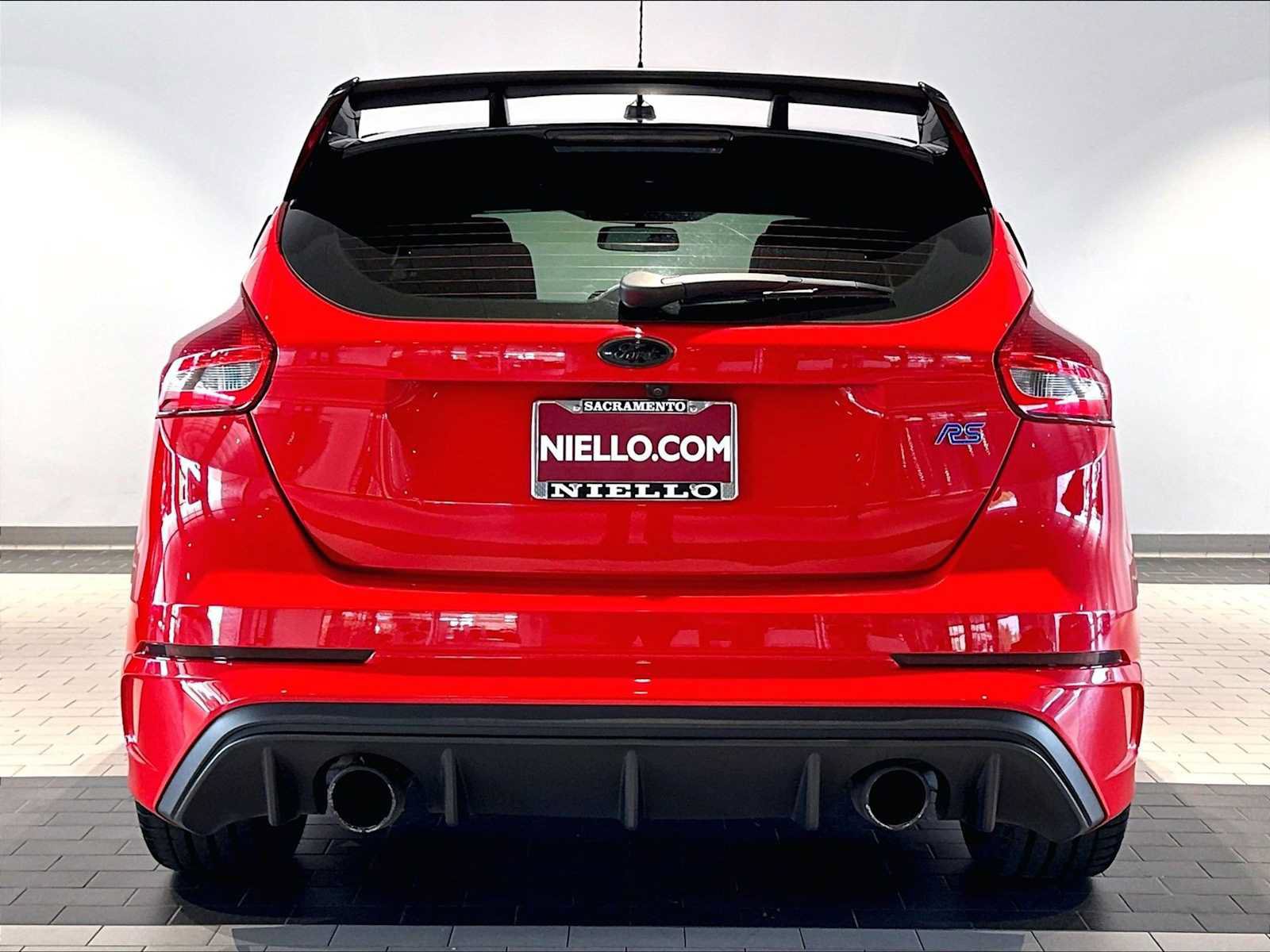 Used 2018 Ford Focus RS AWD/4WD image 9