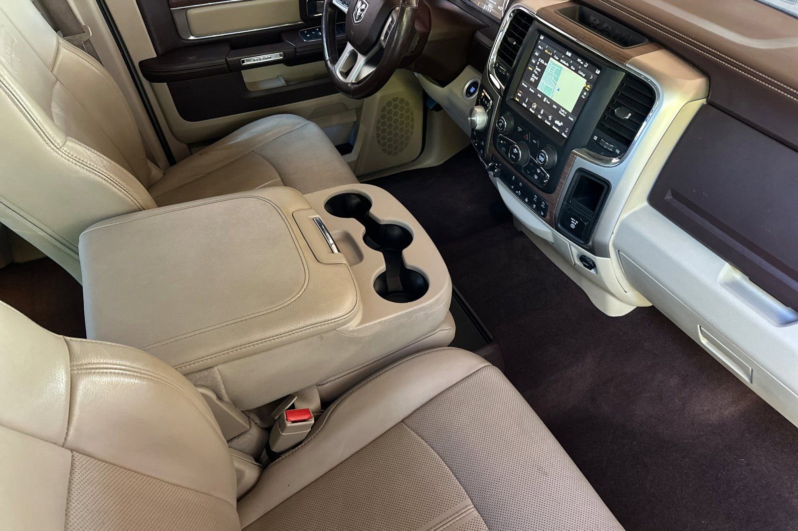 Used 2018 RAM 1500 Laramie w/ Convenience Group AWD/4WD image 15