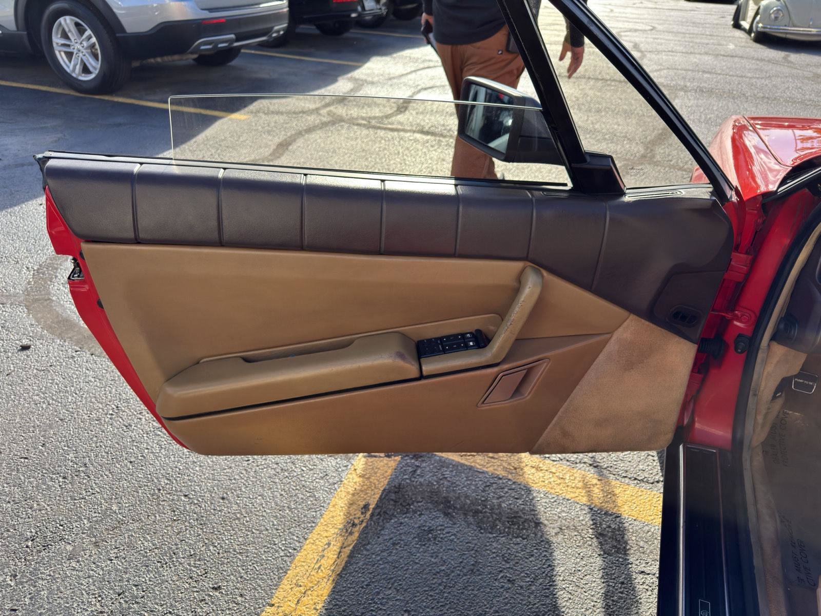 Used 1988 Cadillac Allante FWD image 14