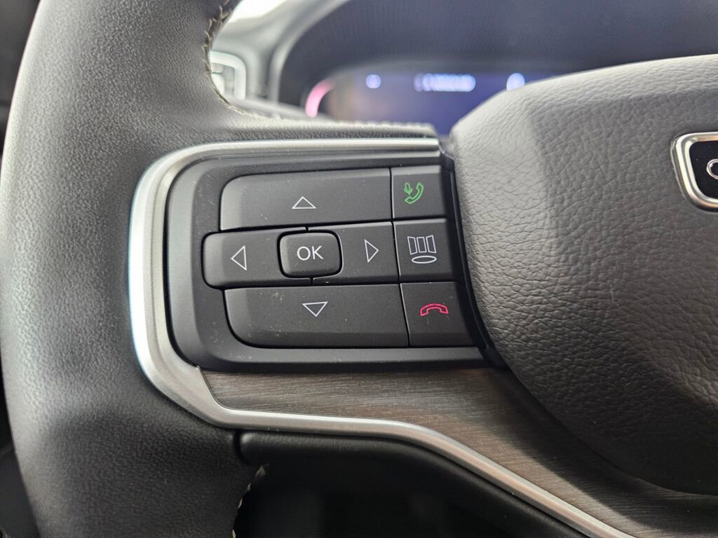 New 2026 Jeep Grand Wagoneer L 4WD w/ HD Trailer Tow Package image 23