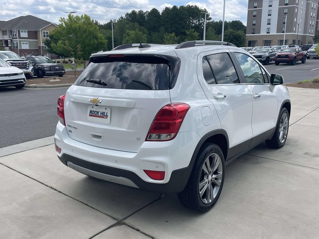 Used 2020 Chevrolet Trax LT w/ Sun & Sound Package AWD/4WD image 6