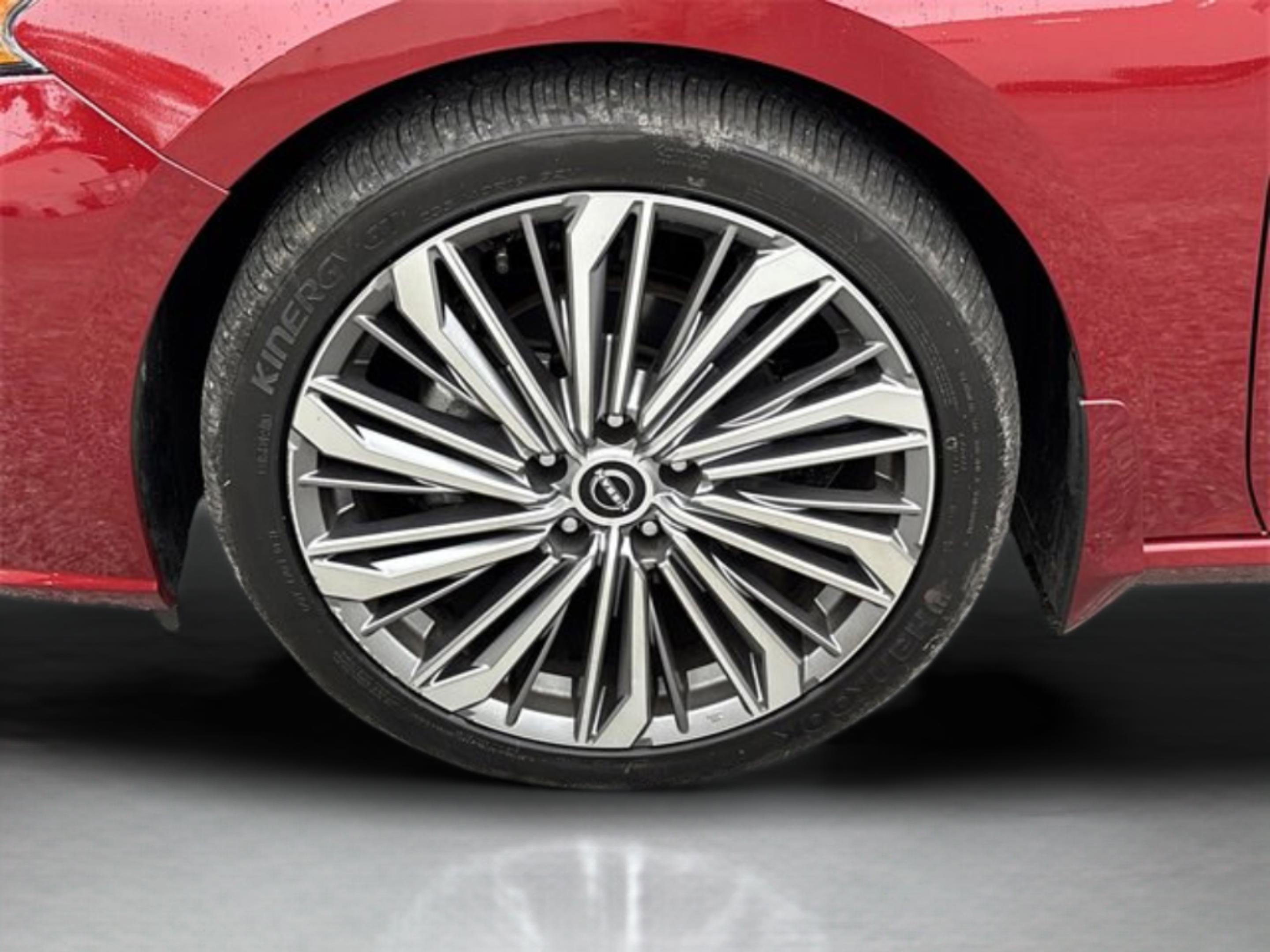 Used 2024 Nissan Altima 2.5 SL image 30