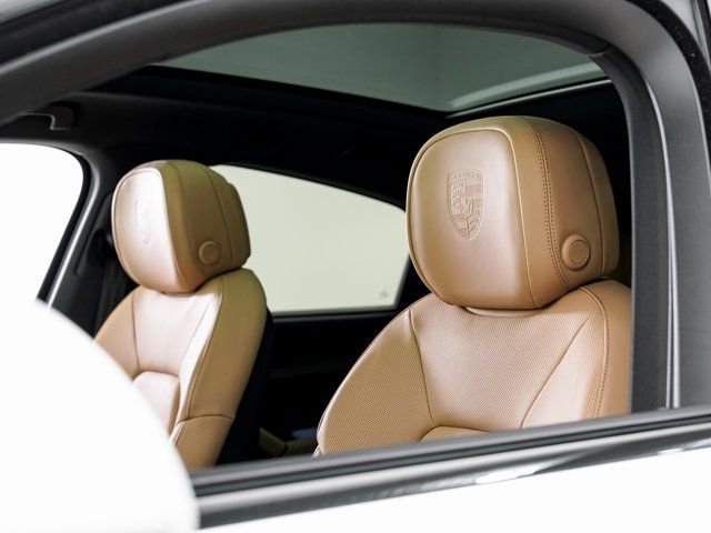 New 2026 Porsche Cayenne Coupe image 10