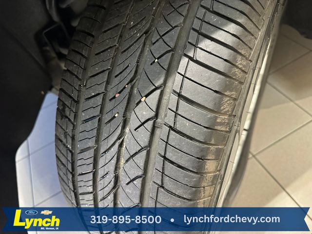 Used 2018 GMC Yukon SLT AWD/4WD image 35