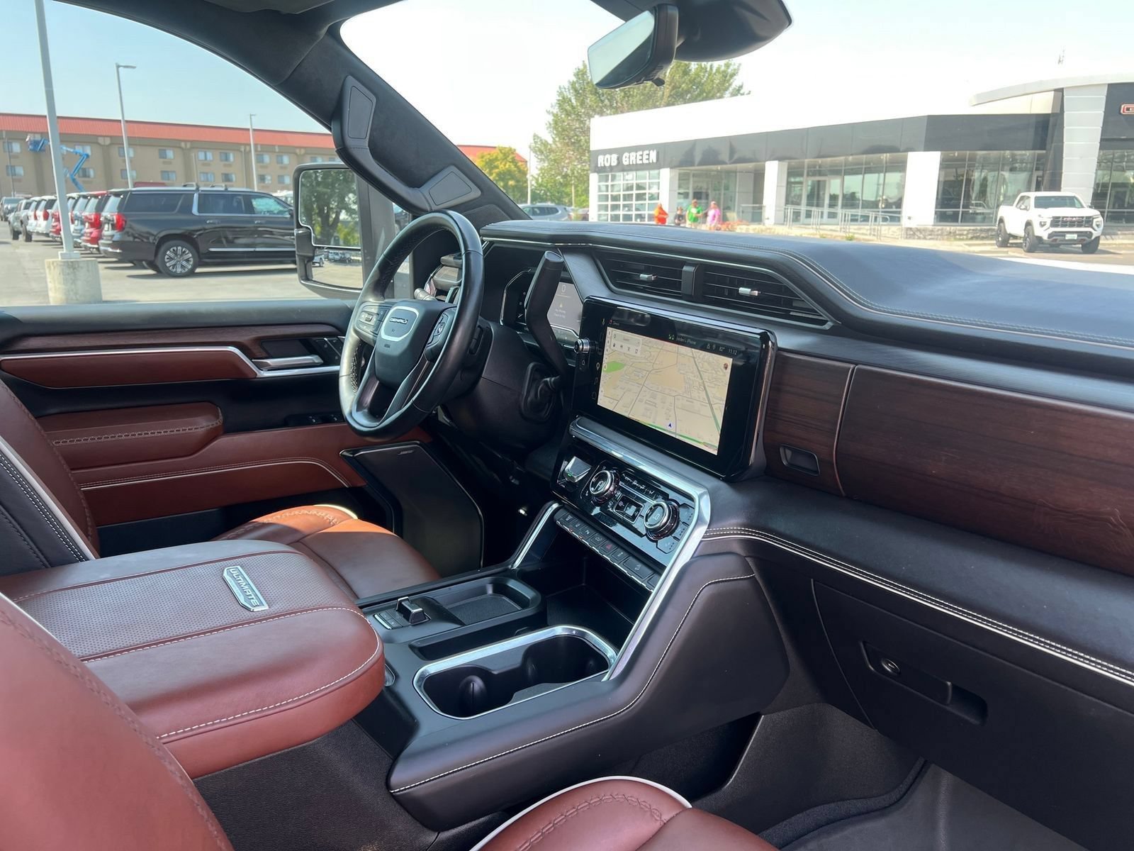 Used 2024 GMC Sierra 3500 Denali Ultimate AWD/4WD image 35