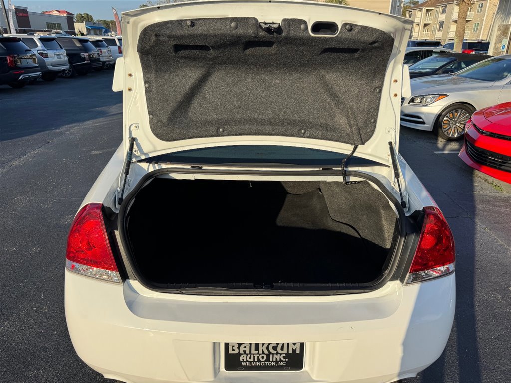 Used 2013 Chevrolet Impala LT w/ LT Sunroof Package image 21